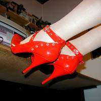 painful high heels, 6-inch heels shoes, heels training pictures