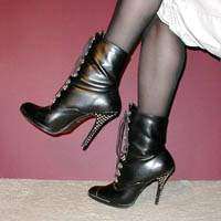 painful high heels, 6-inch heels shoes, heels training pictures